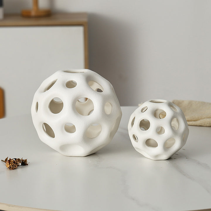 Dekorative skulpturale Vase Karnz