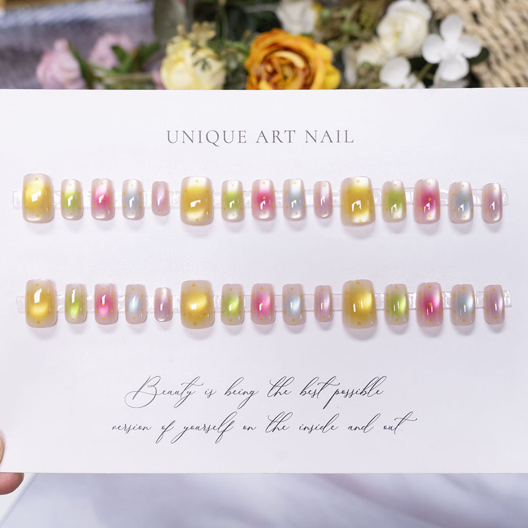 Künstlerische Press-On Nagelkollektion