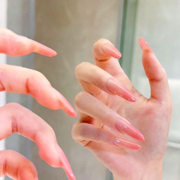 Dekorative Nagelkunst Karnz