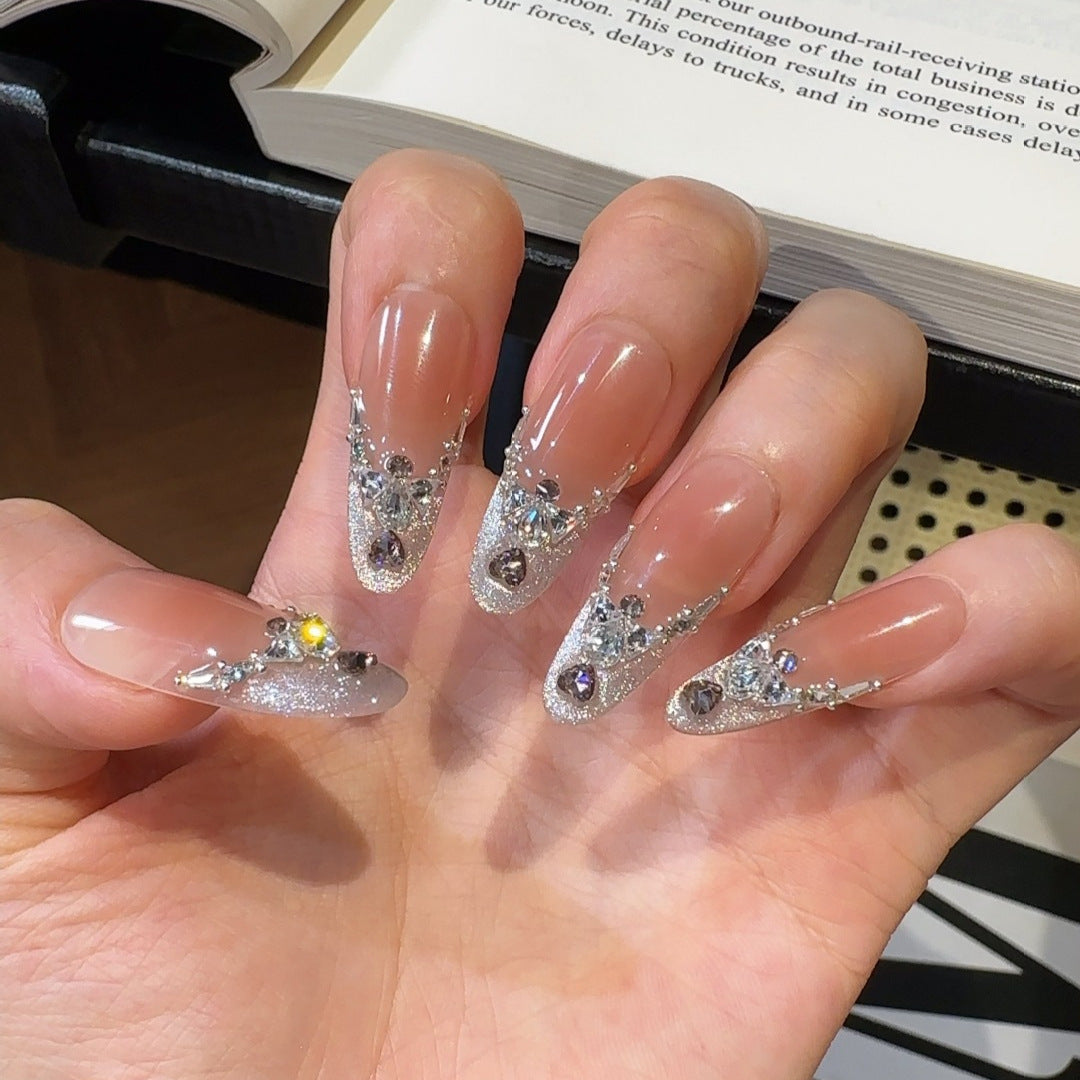 Glamouröse Stiletto Press-On Nägel Karnz