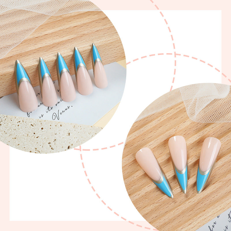 Kreatives Press-On-Nagelset mit eleganten künstlerischen Designs Karnz