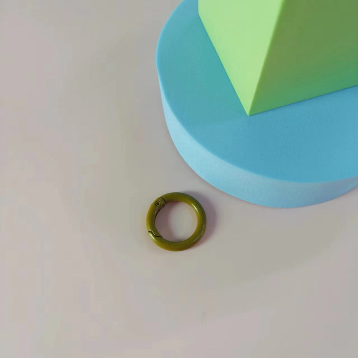 Vielseitiger Clip-On Schlüsselring Karnz