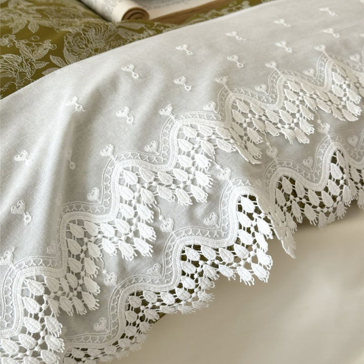 Wendbare botanische Jacquard Bettwäsche mit Spitzenbesatz Satinbettlaken und bestickten Euro-Kissenbezügen