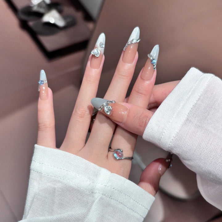 Glamouröse mit Strass verzierten Press-On Nägel Karnz