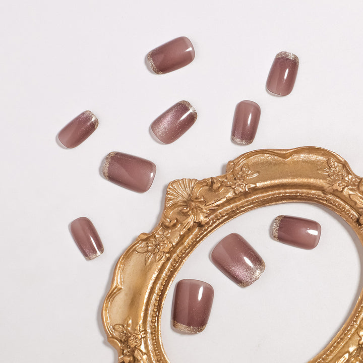 Glamouröses Press-On Nagelset mit Glitzer-Spitzen Karnz