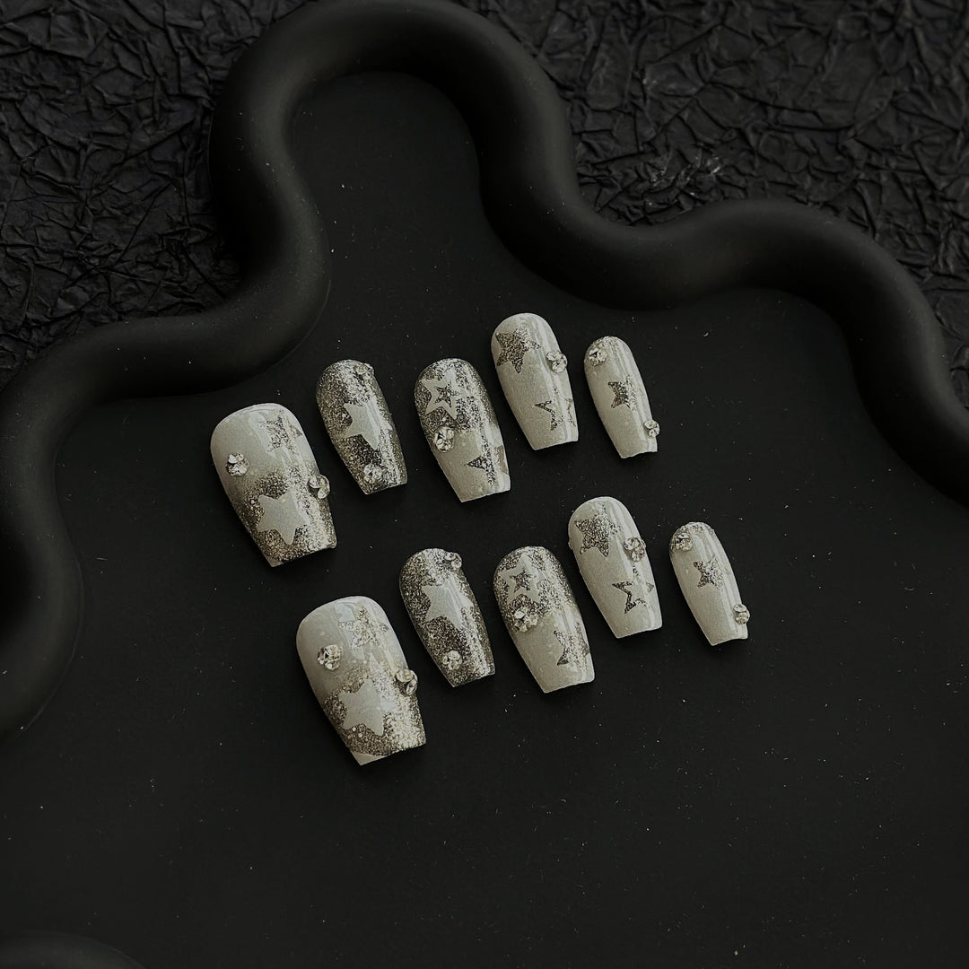 Glamouröse Stern-beschmückte Press-On Nagelset
