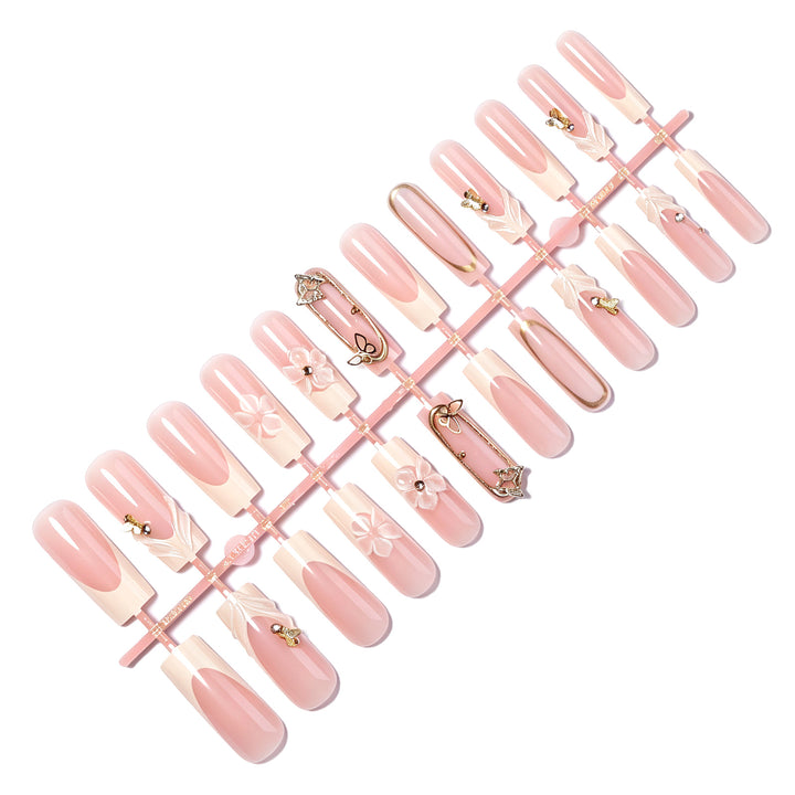 Elegante 3D Blumen Press-On Nagelset Karnz