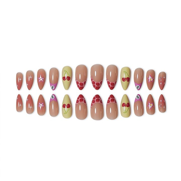 Trendy Künstlerische Nagelverlängerungen Karnz
