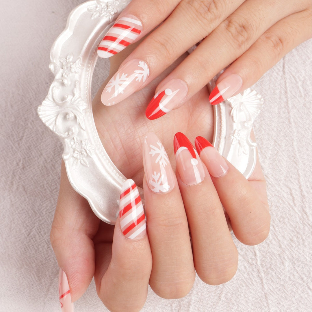 Dekorative Nagelkunst Karnz