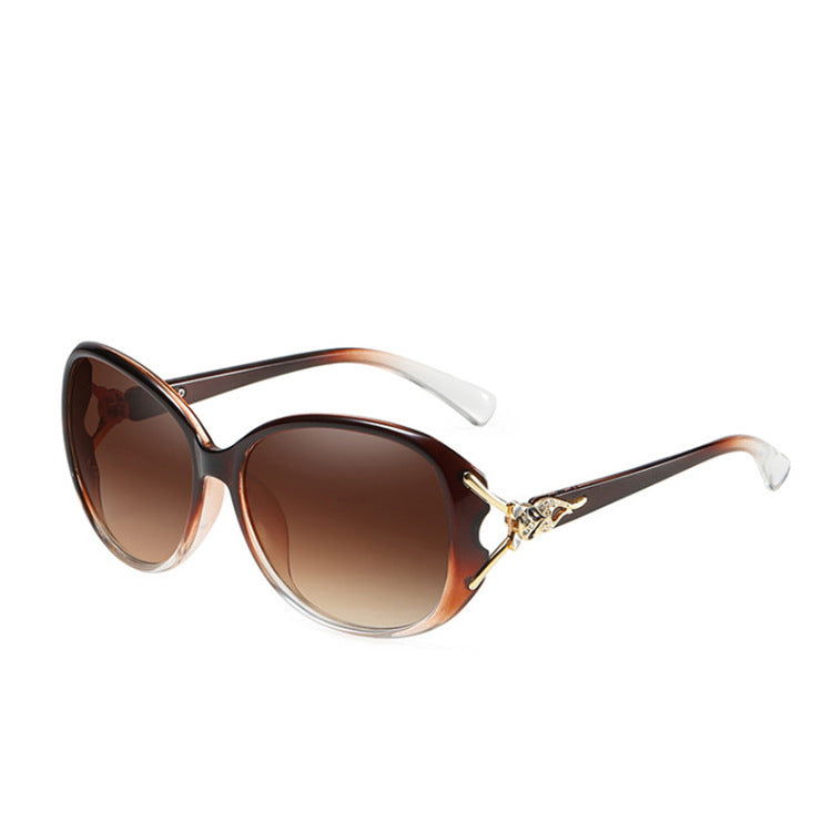 Damen Cat-Eye Sonnenbrille mit luxuriösen goldenen Akzenten Karnz