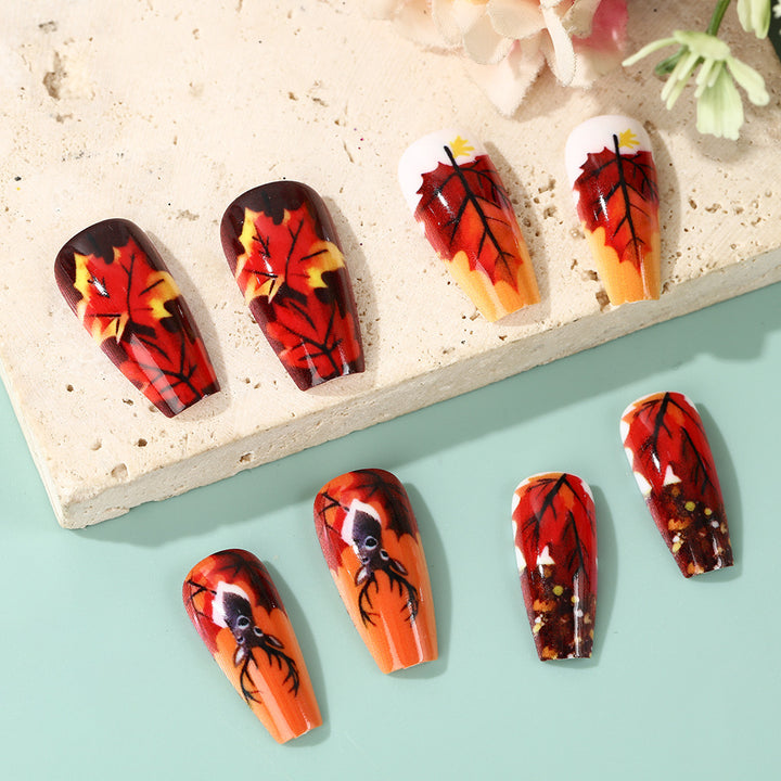 Kunstnägel im herbstlichen Blätter-Design Karnz