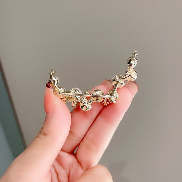 Elegante Perlenohrringe Karnz