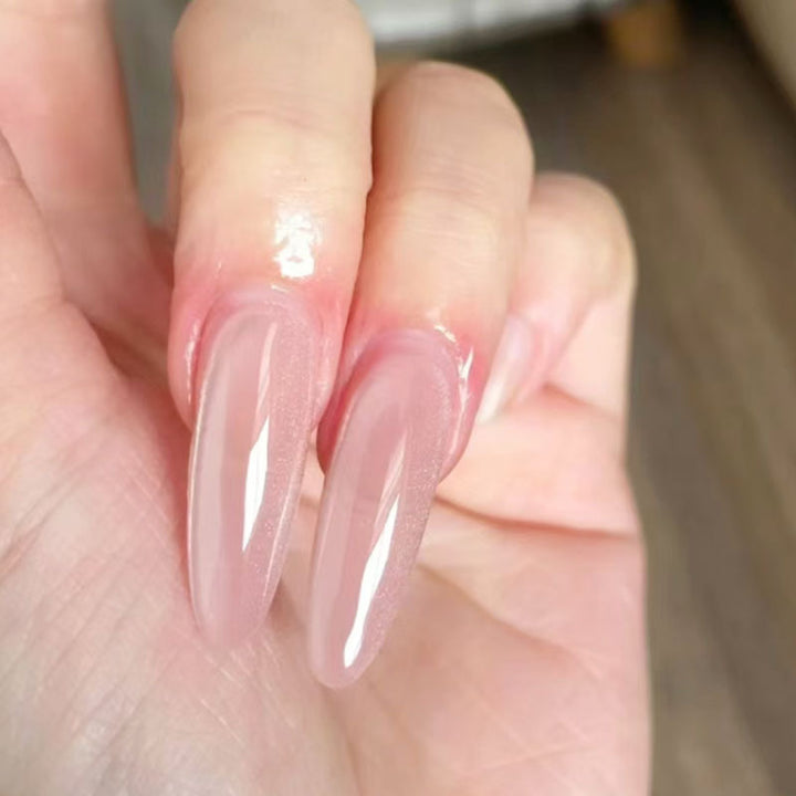 Elegantes Ombre-Nageldesign Karnz