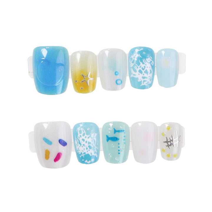Küsteninspiriertes Press-On Nagelkunstset Karnz