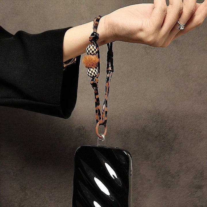 Stylische Perlen Karnz