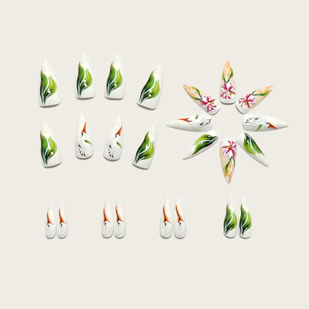Kunstnagel-Set mit Floralem Storchendesign Karnz