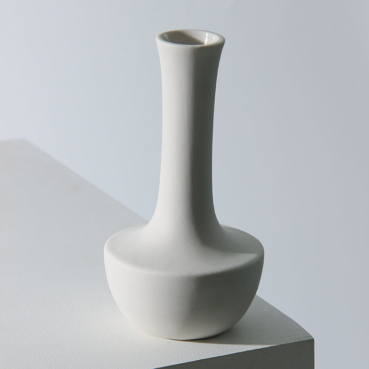 Minimalistische Keramikvase