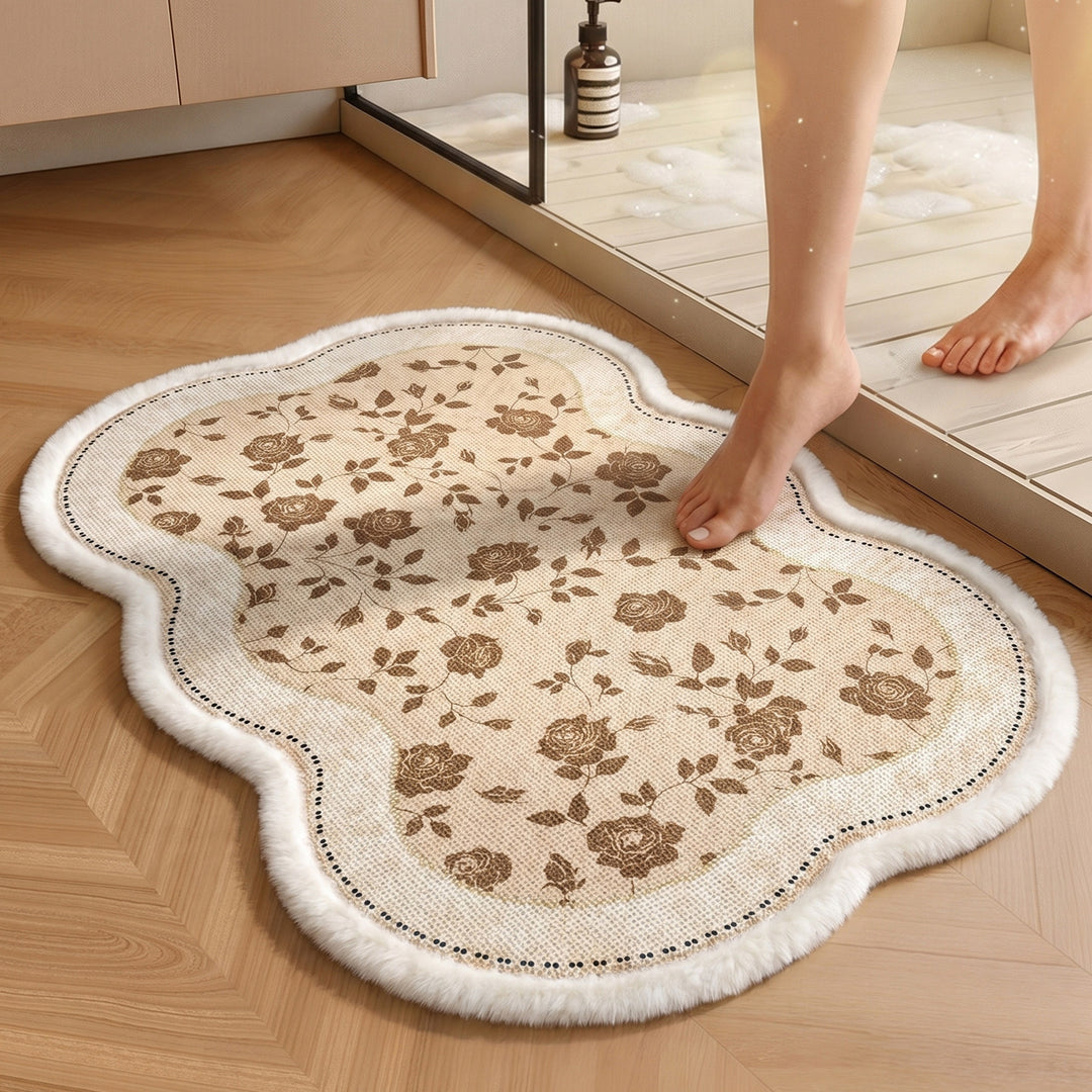 Floral gemusterter Badteppich