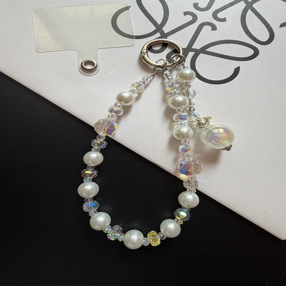 Elegante Perlen-Schlüsselanhänger mit Charm Karnz