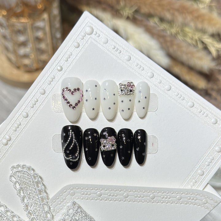 Elegante Sternenhimmel Kunst Press-On Nagelset Karnz