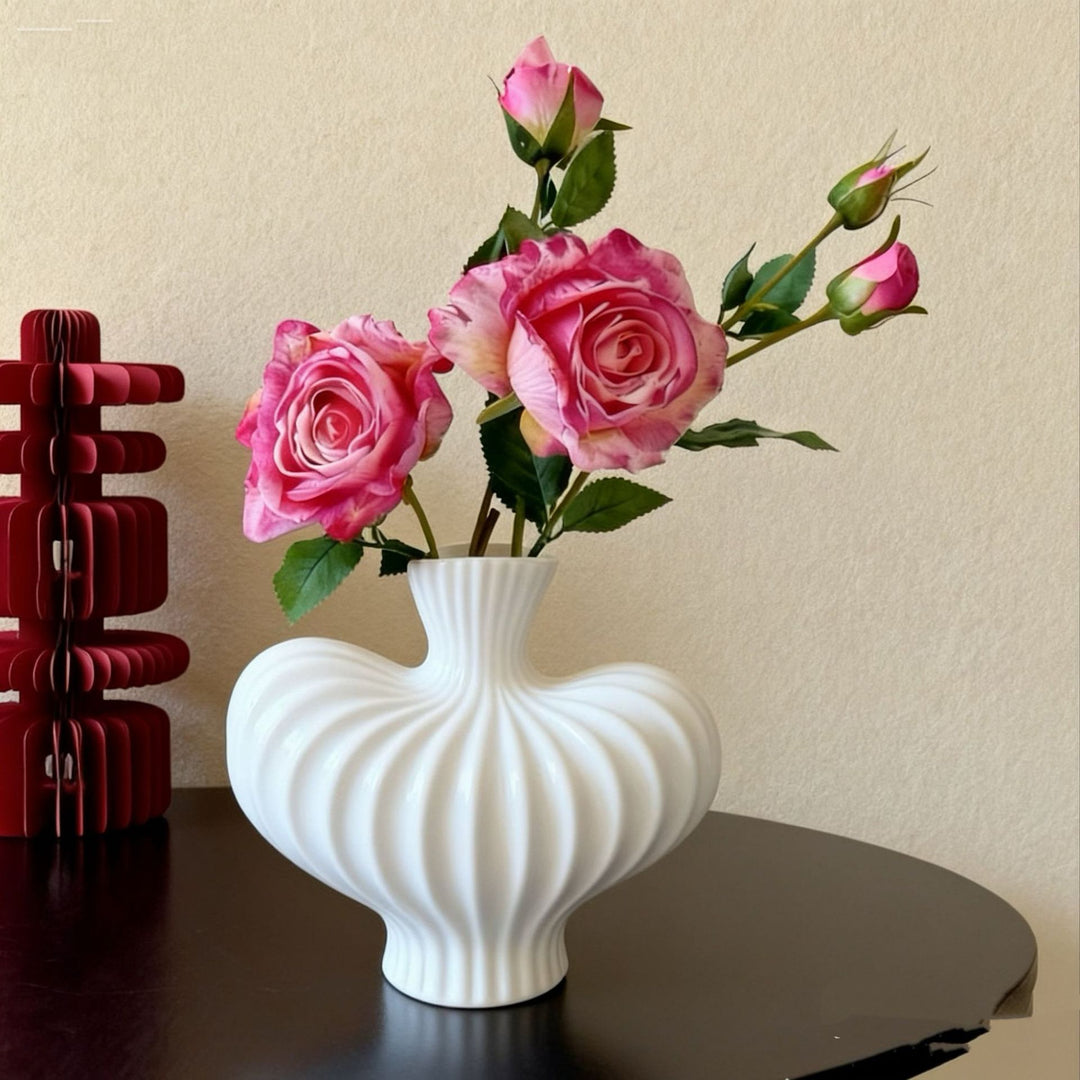 Dekorative gerippte Keramikvase für die Heimdisplay
