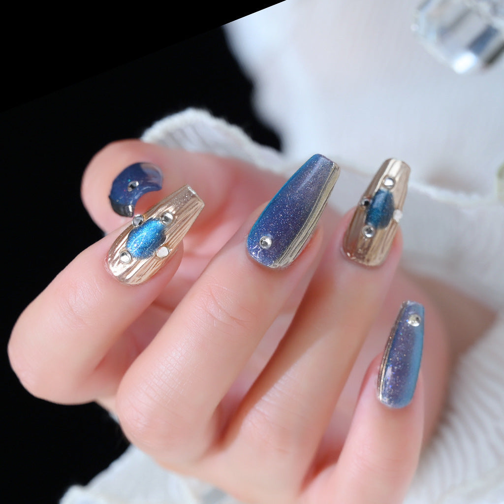 Glitzernde Press-On Nagelkunst Karnz