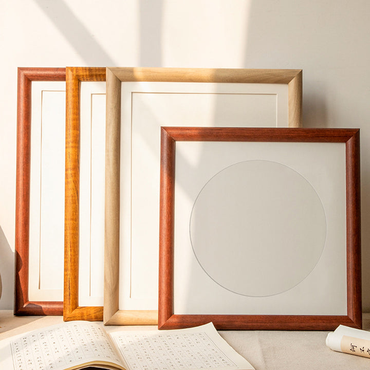 Minimalistischer Fotoanzeige-Rahmen