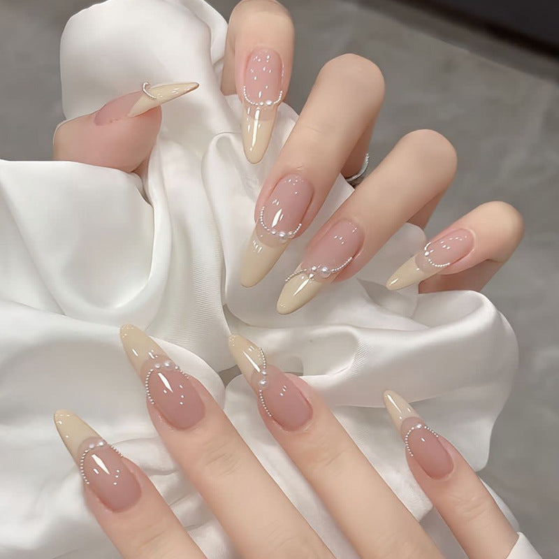 Elegante Ombre Press-On Fingernägel Set mit Perlenakzenten Karnz