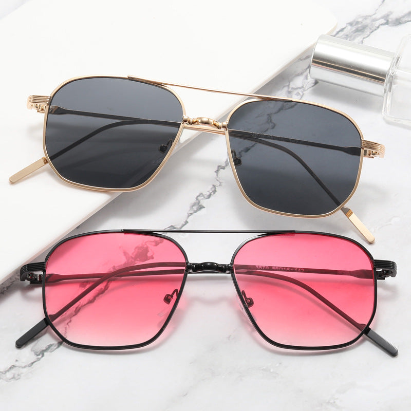 Damen modische geometrische Brille mit elegantem Metallrahmen Karnz