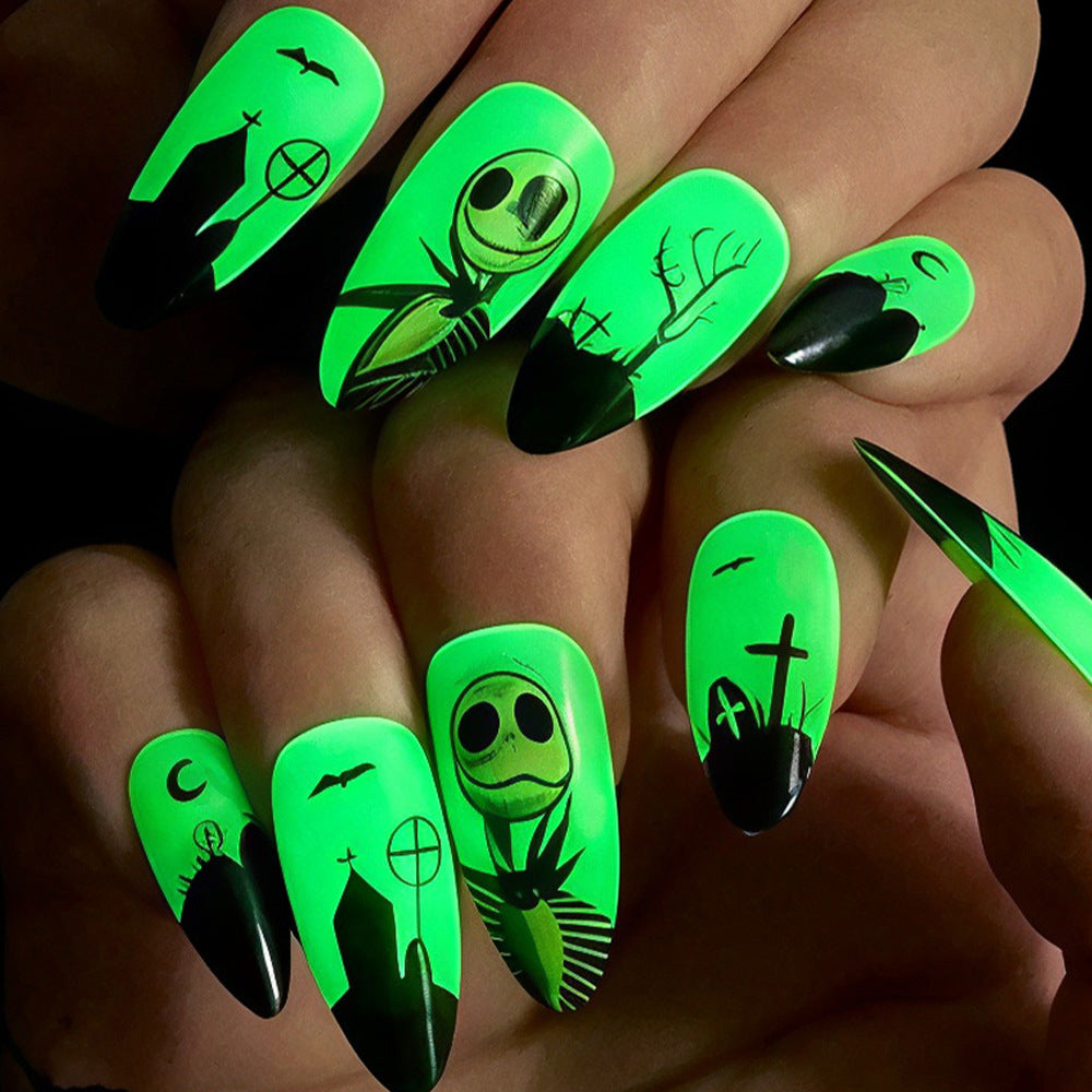 Leuchtende Nagelkunst Karnz