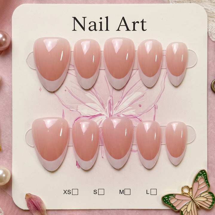 Elegante Press-On Nagelkunst