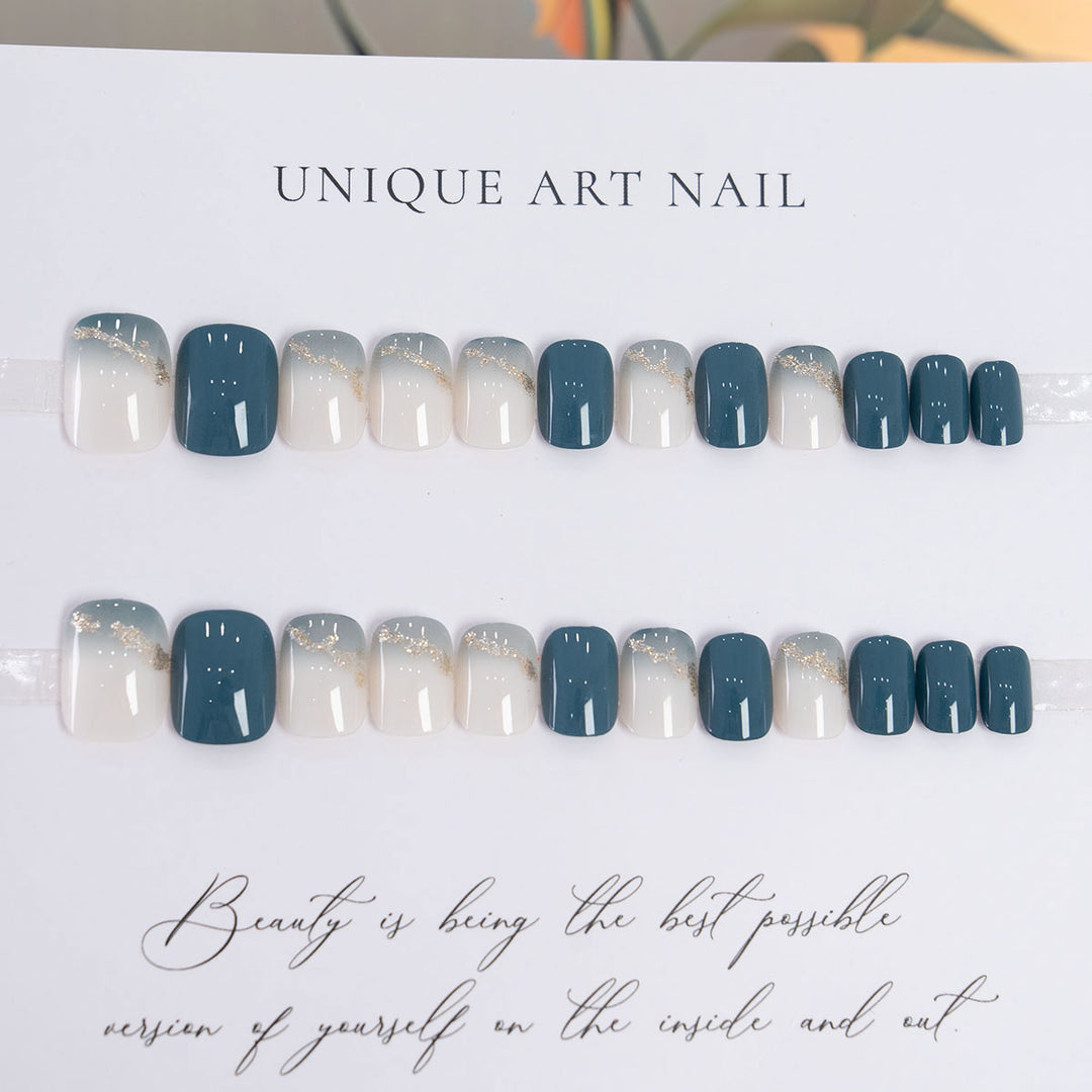 Ombre-Nagelkunst-Set mit goldenen Akzenten