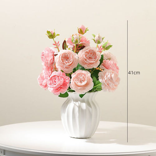 Elegante Kunst-Rosenblumenanordnung
