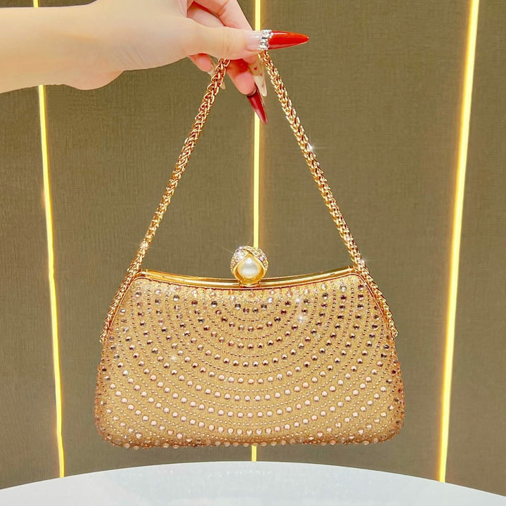 Dekorative mit Kristallen besetzte abendliche Handtasche