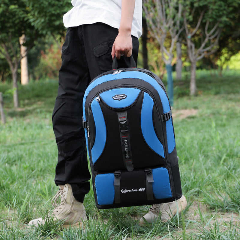 Vielseitiger Outdoor-Reiserucksack