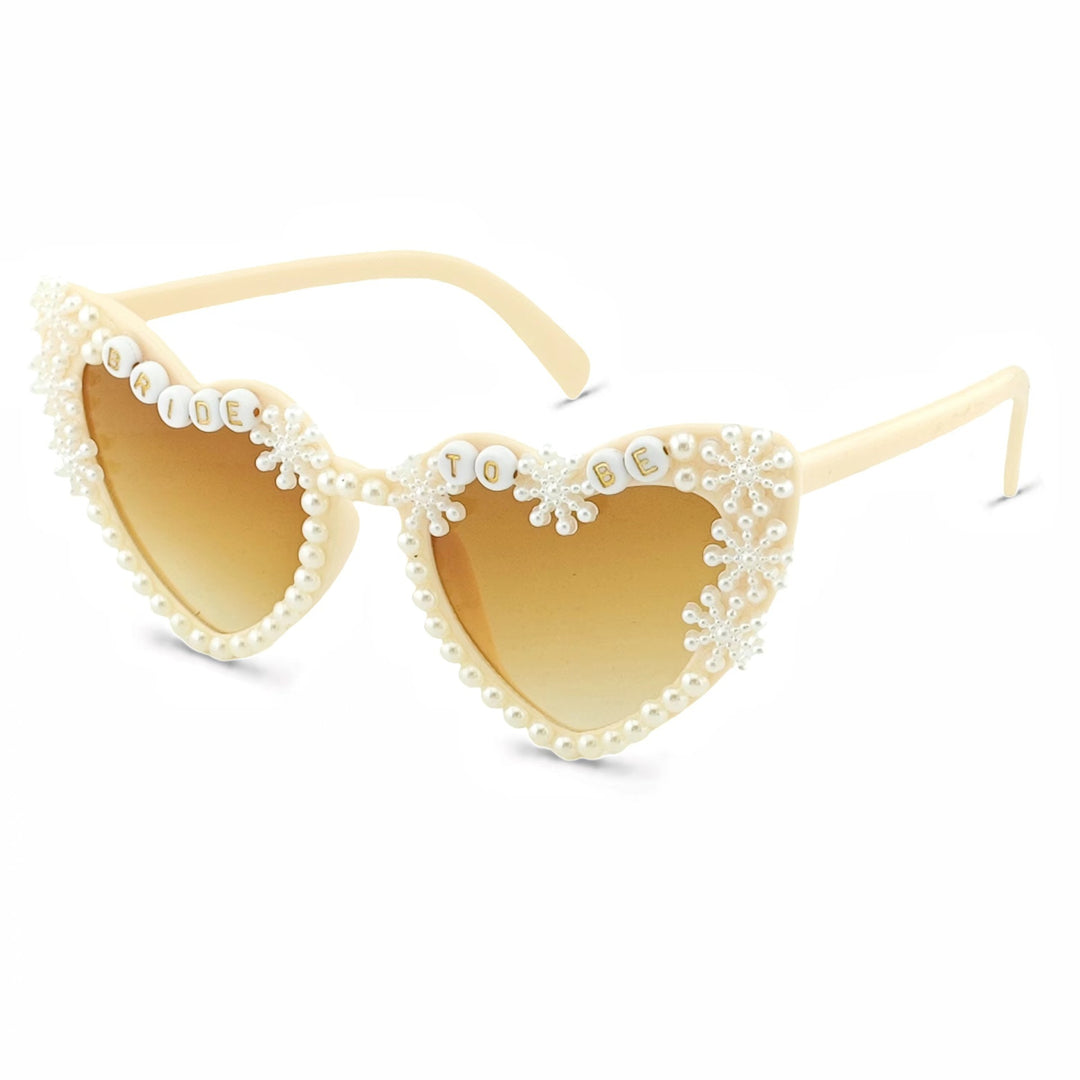 Herzförmige Brautsch Sonnenbrille mit Perlenakzenten Karnz