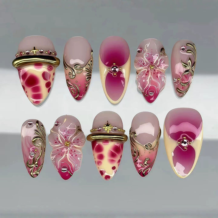 Detailliertes Künstlerisches Press-On Nagelset