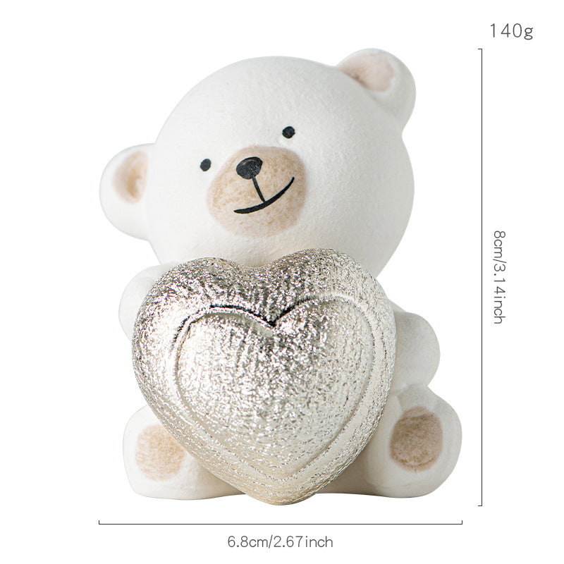 Kawaii Bärenfigur mit Herz Karnz
