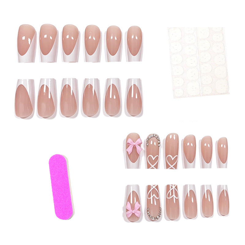 Dekoratives Herzdesign Acryl-Nagelverlängerungen Karnz