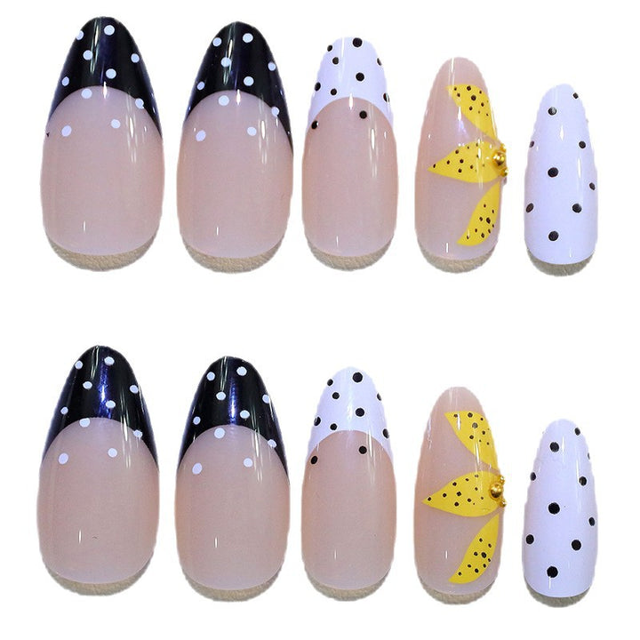 Kreatives florales Akzent-Nagelkunst-Set Karnz
