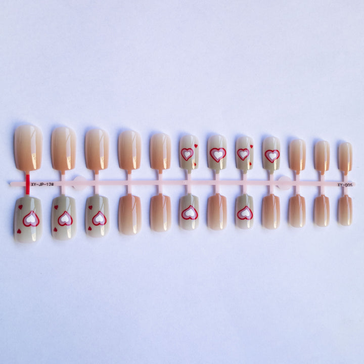Herzdesign-Nagelkunst-Set