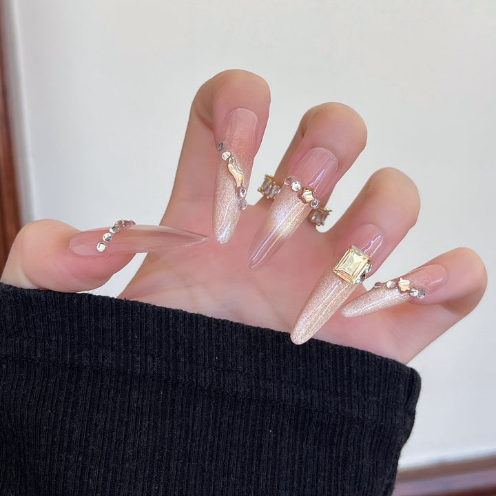 Glamouröse Stiletto Press-On Nagelverlängerungen Karnz
