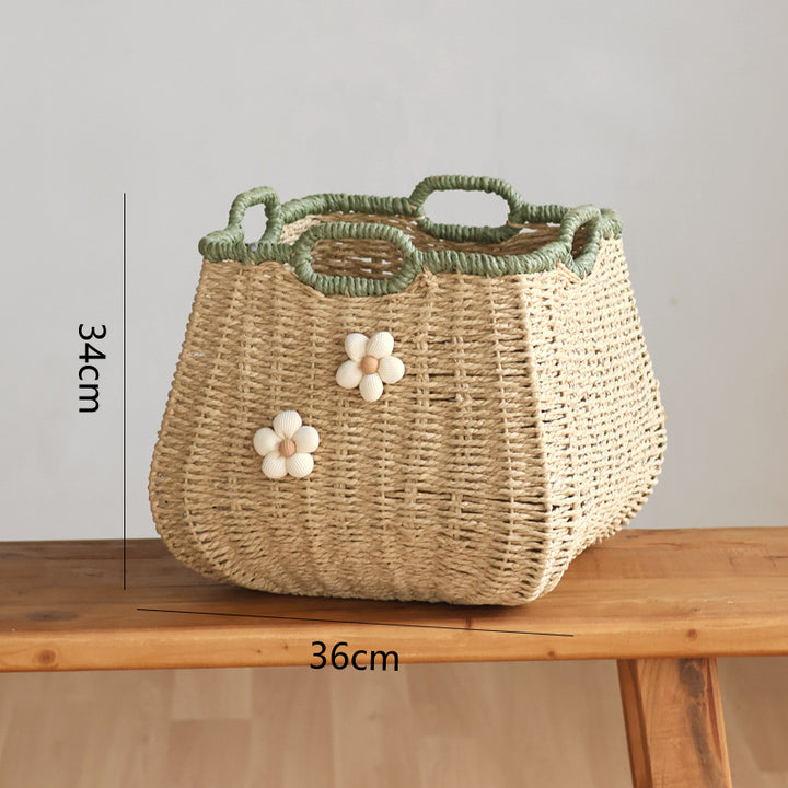 Handgefertigter Korb mit Blumenapplikation Karnz