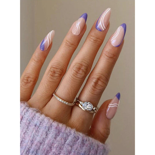 Künstlerische Lange Stiletto Nagelverlängerungen Karnz