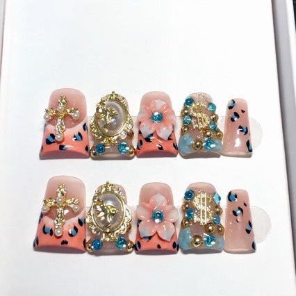 Dekoratives 3D Press-On Nagelkunst Set