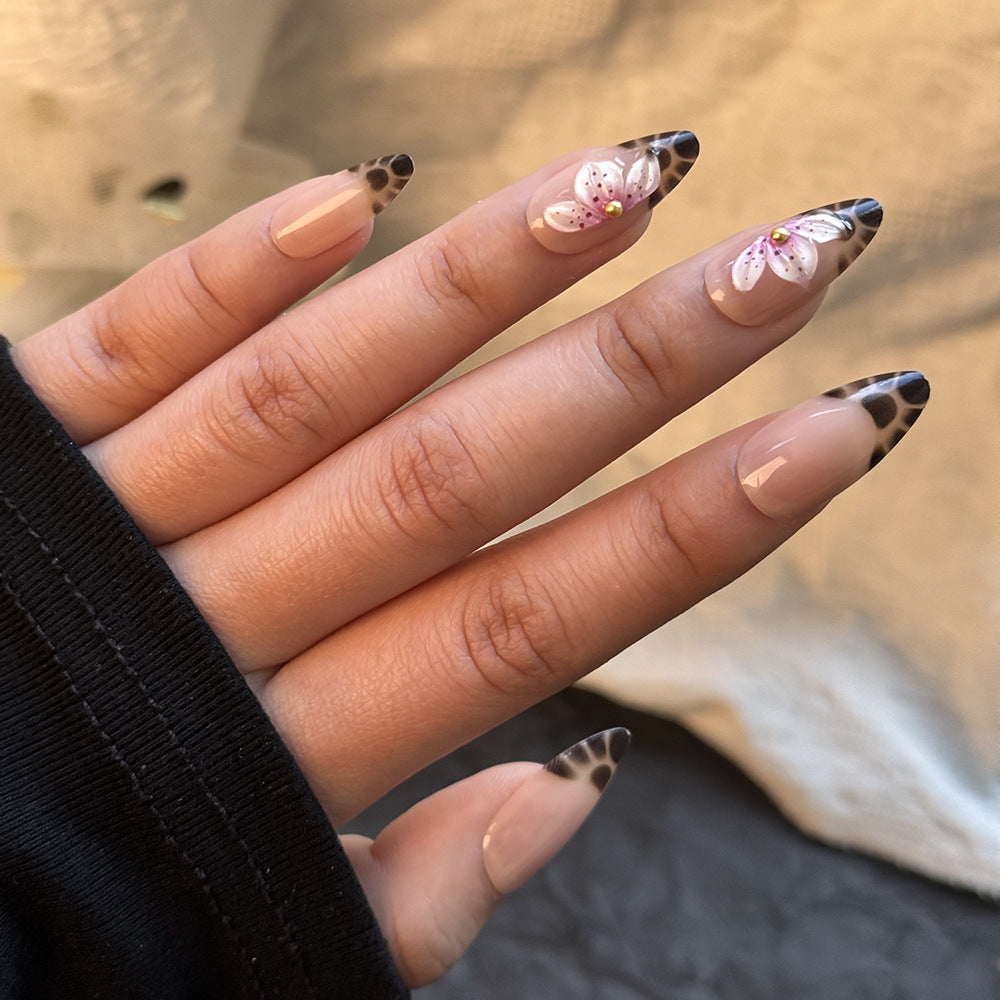Press-On Nagelkunst Set Karnz