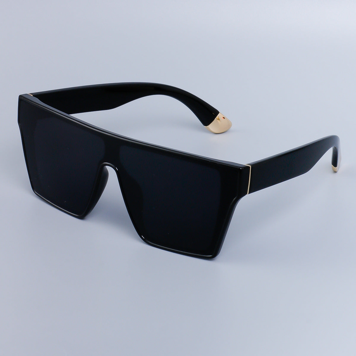 Damen Sonnenbrille im modernen oversized Design Karnz