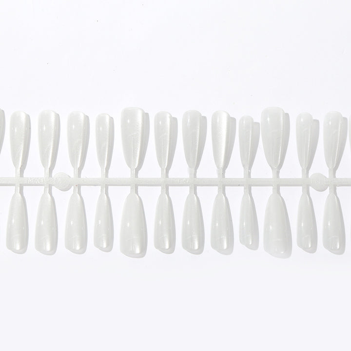 Professionelle klare Press-On-Nageltipps Karnz