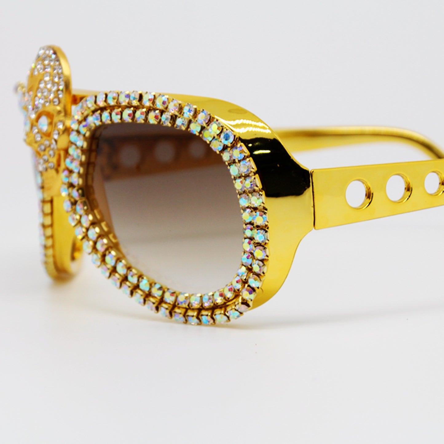 Damen Statement-Sonnenbrille mit außergewöhnlichem Totenkopf-Design und funkelndem Strassrahmen Karnz