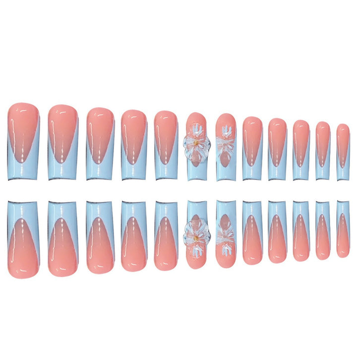 Künstlerisches Press-On Nageldesign Karnz
